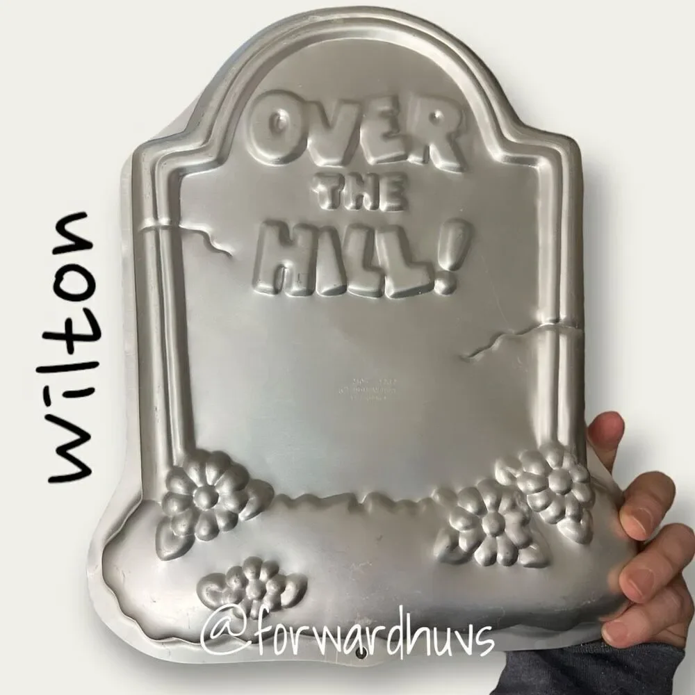 Wilton Over The Hill Cake Pan with Instructions
